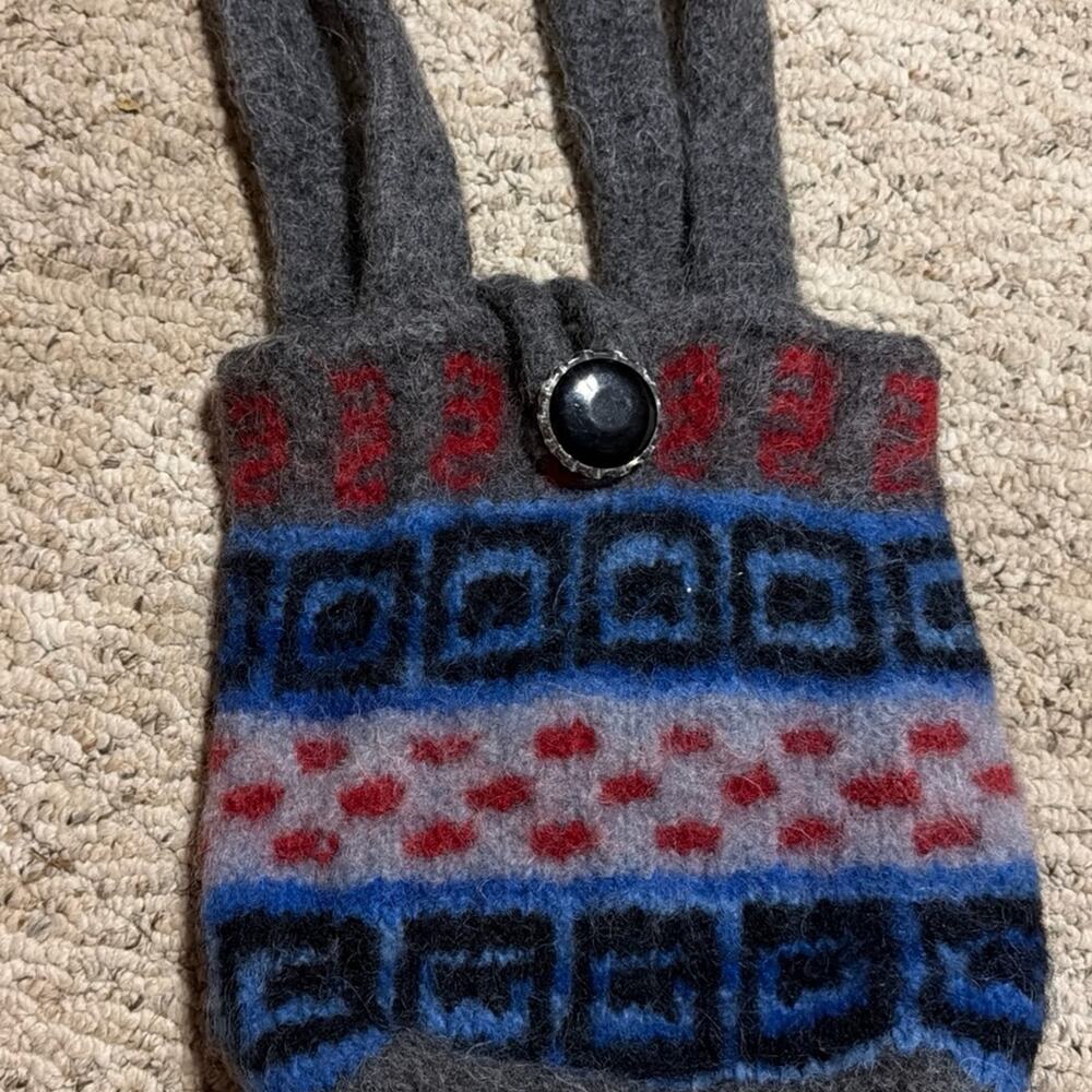 Vintage felt wool homemade purse with lots of inside pockets